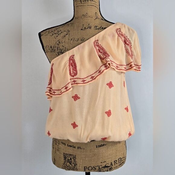 Free People Easy On The Eyes One Shoulder Embroidered Rayon Blouse Sz XS - Picture 1 of 11
